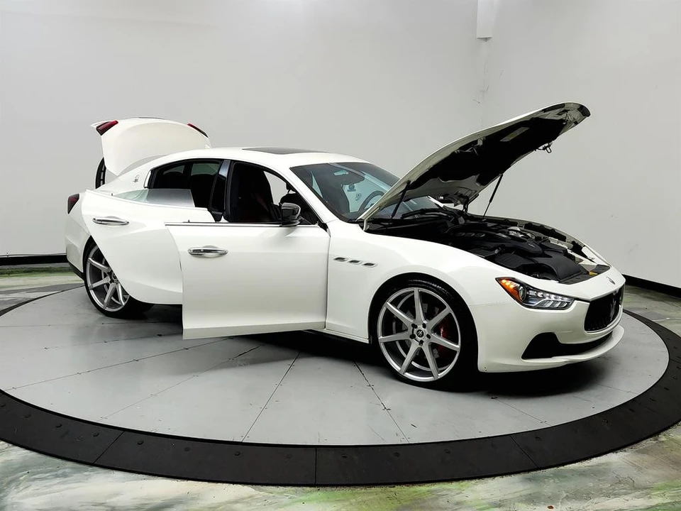 2016 Maserati Ghibli 3rd Gen - Image 10 of 31