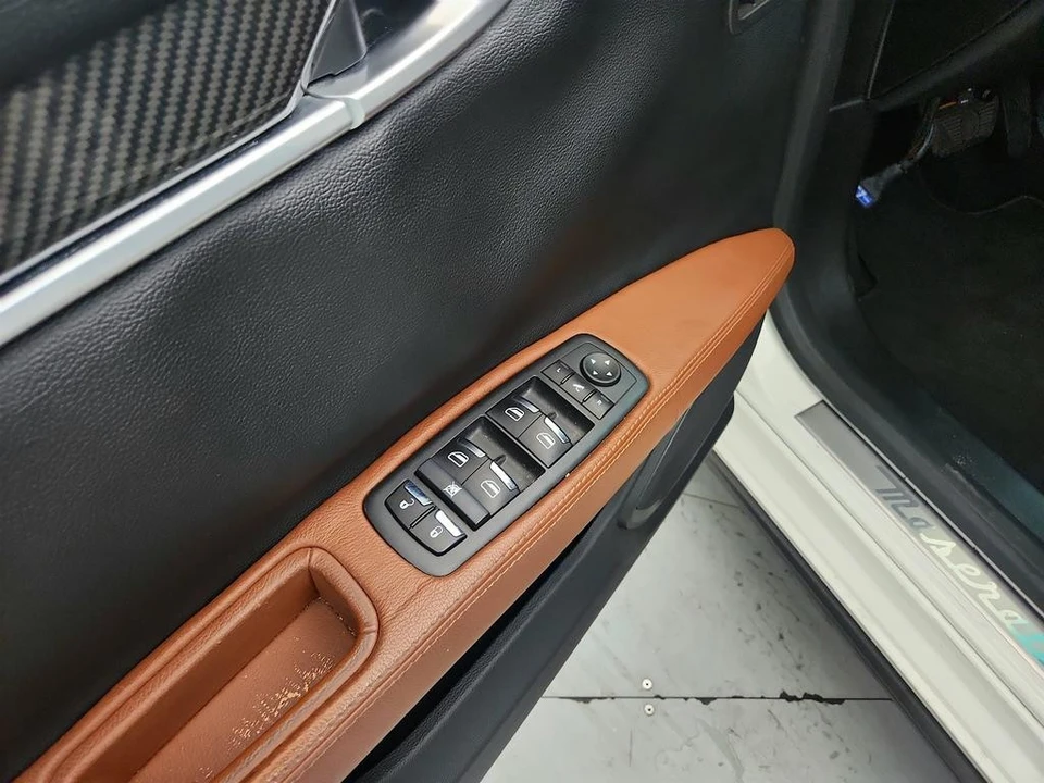 2016 Maserati Ghibli 3rd Gen - Image 19 of 31