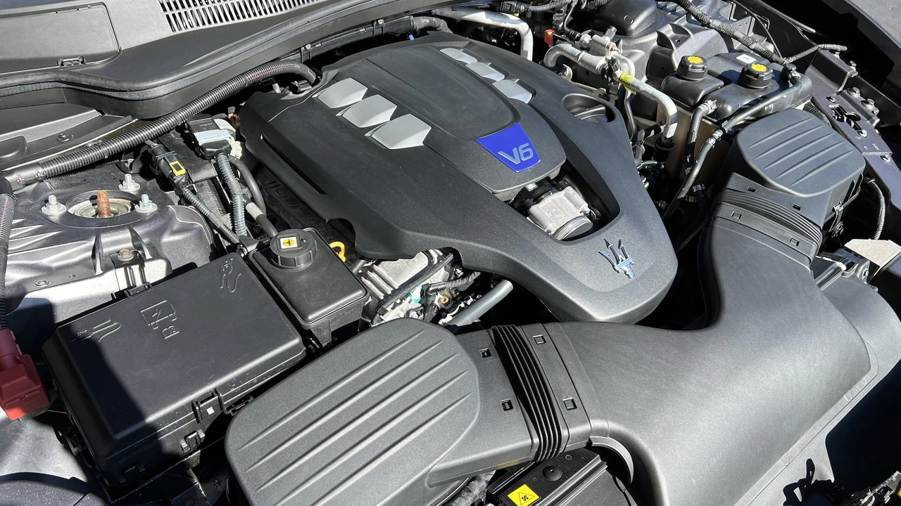 2016 Maserati Ghibli 3rd Gen - Image 7 of 8