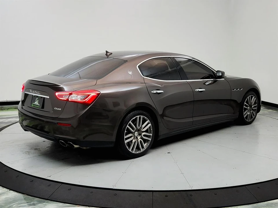2016 Maserati Ghibli 3rd Gen - Image 5 of 12