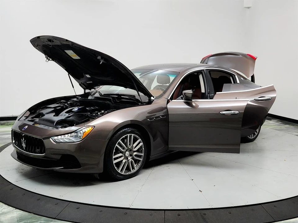 2016 Maserati Ghibli 3rd Gen - Image 9 of 12