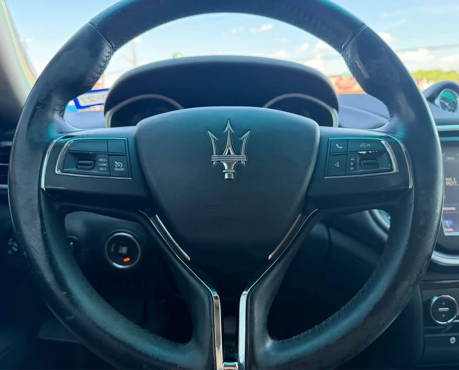 2016 Maserati Ghibli 3rd Gen - Image 9 of 12