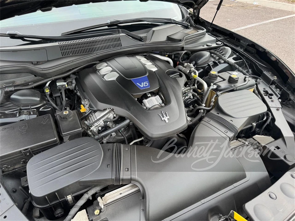 2016 Maserati Ghibli 3rd Gen - Image 5 of 5