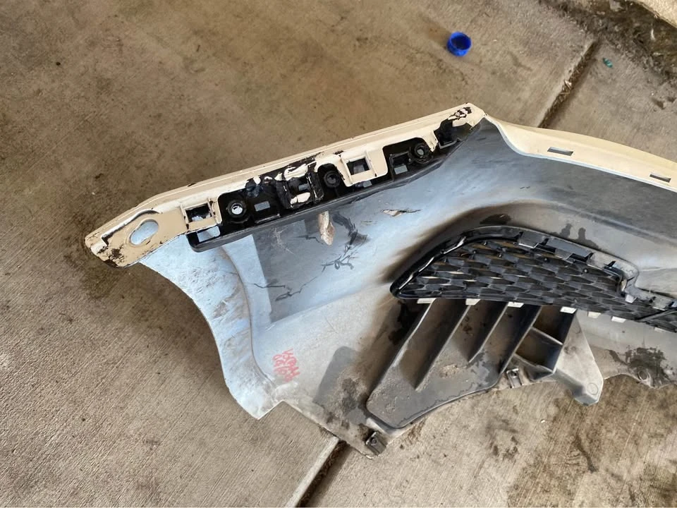 2016 Parts & Memorabilia Bodywork - Image 6 of 6
