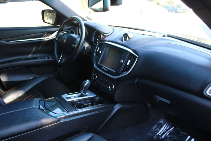 2016 Maserati Ghibli 3rd Gen - Image 11 of 19