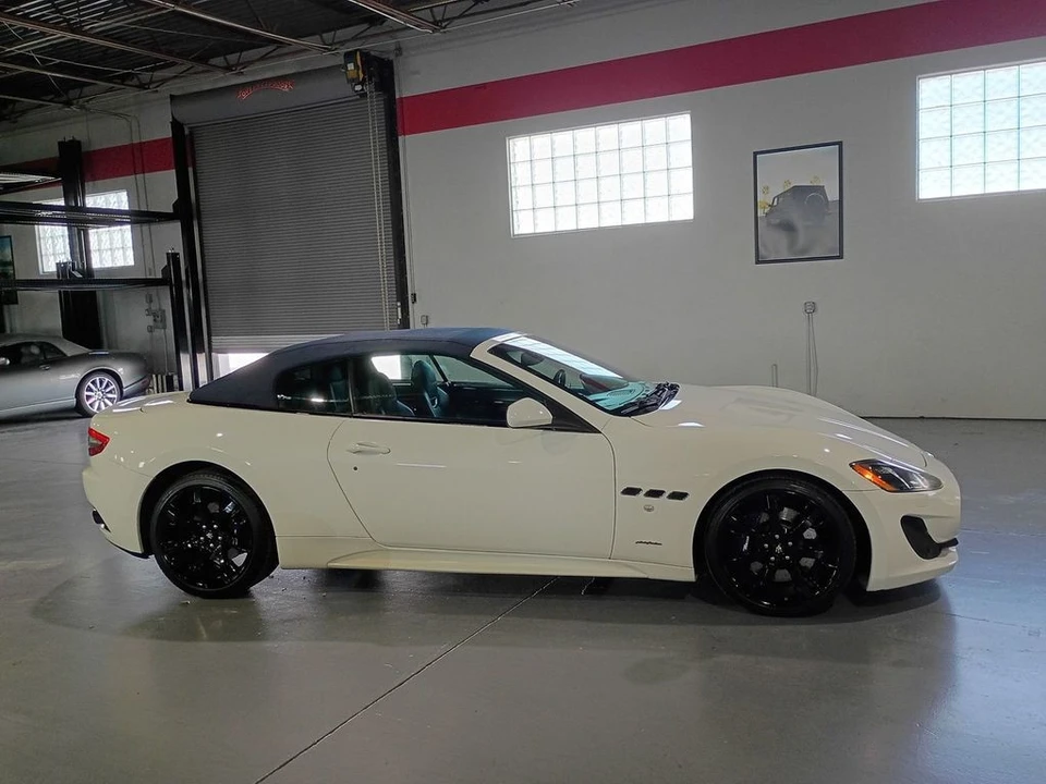 2016 Maserati GranTurismo 1st Gen - Image 9 of 12