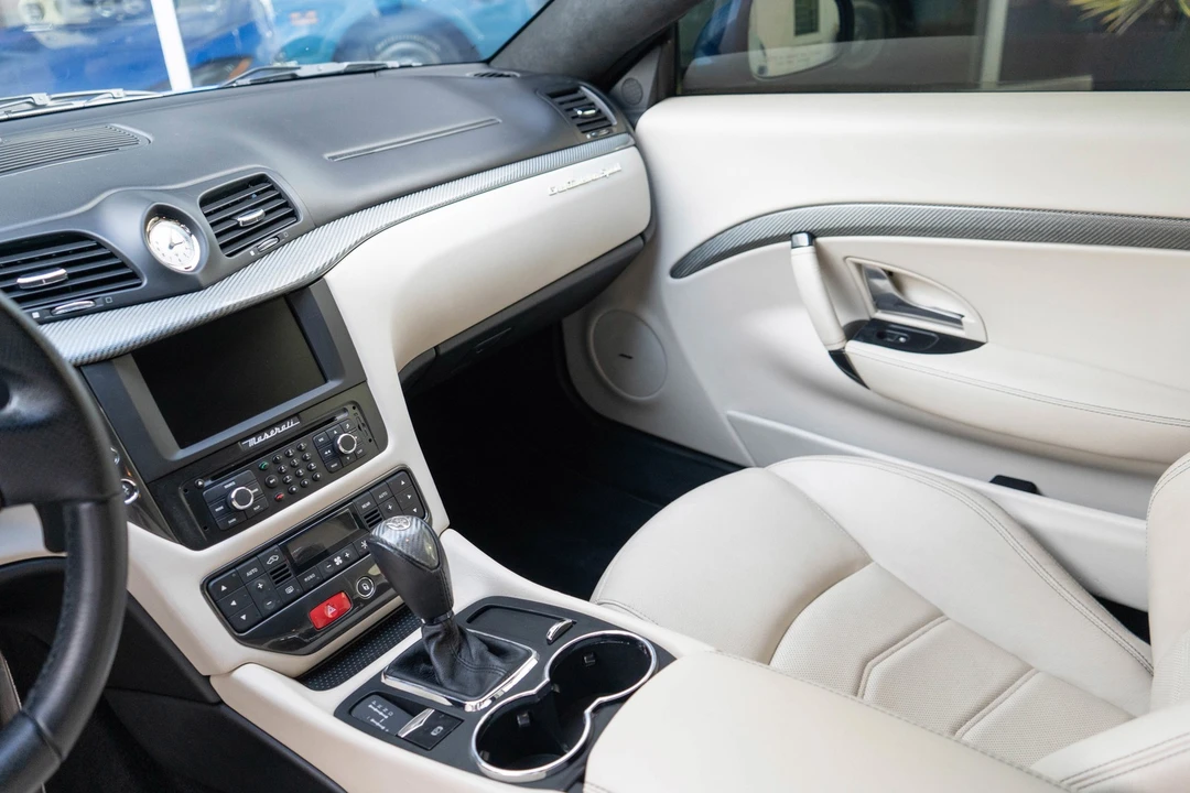 2016 Maserati GranTurismo 1st Gen - Image 16 of 21