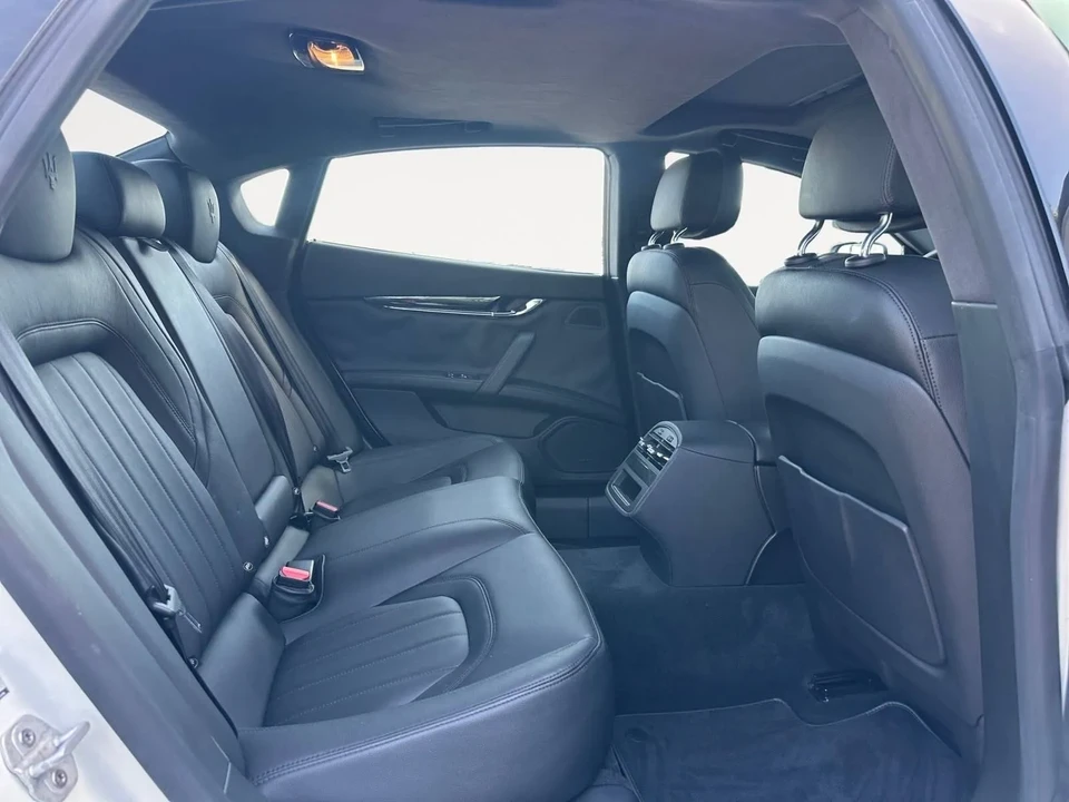 2016 Maserati Quattroporte 6th Gen - Image 25 of 28