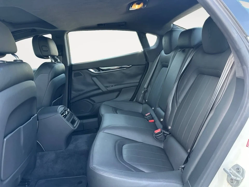 2016 Maserati Quattroporte 6th Gen - Image 24 of 28