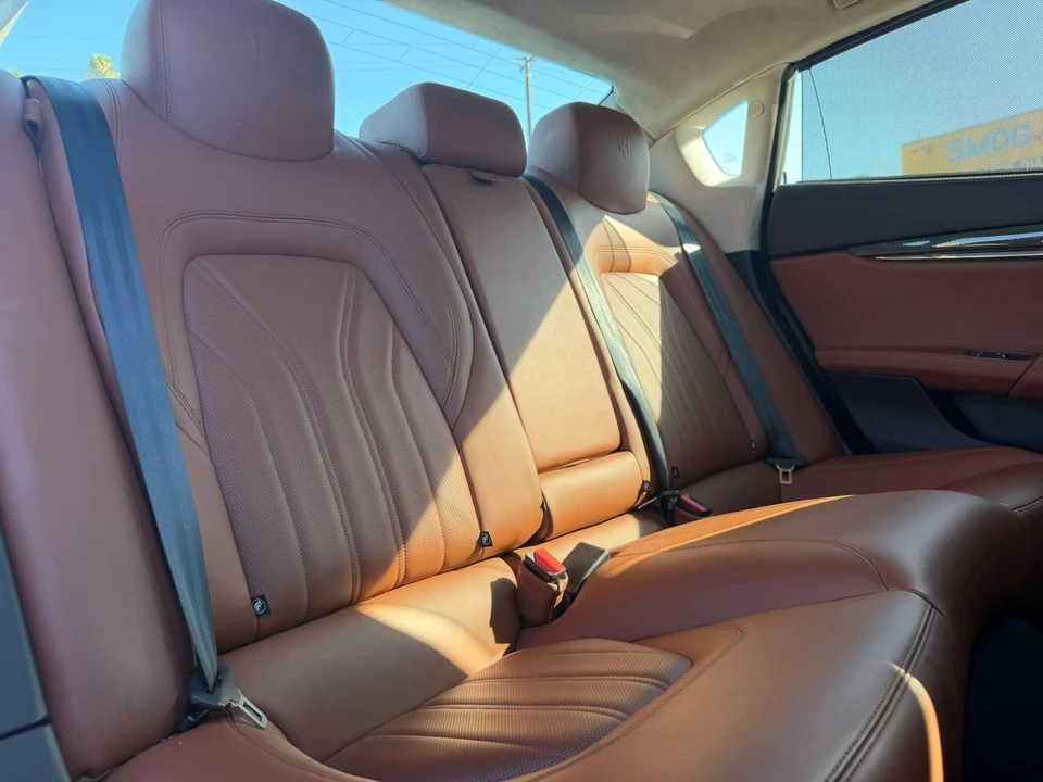 2016 Maserati Quattroporte 6th Gen - Image 18 of 31