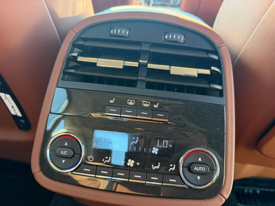 2016 Maserati Quattroporte 6th Gen - Image 19 of 31
