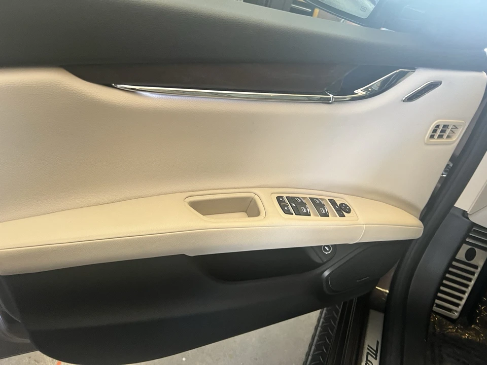 2016 Maserati Quattroporte 6th Gen - Image 8 of 24