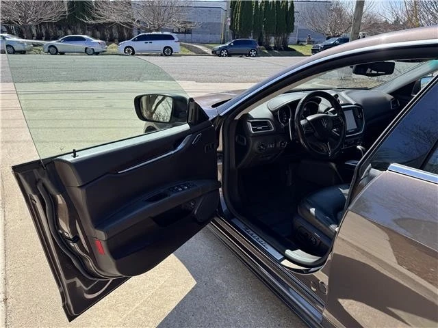 2016 Maserati - Image 12 of 31