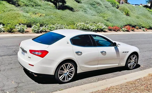 2016 Maserati Ghibli
