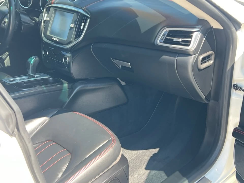 2016 Maserati Ghibli 3rd Gen - Image 15 of 20