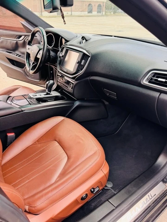 2016 Maserati Ghibli 3rd Gen - Image 15 of 20