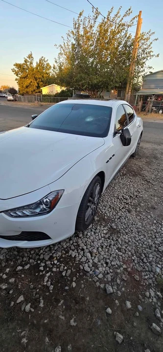 2016 Maserati Ghibli 3rd Gen - Image 2 of 16