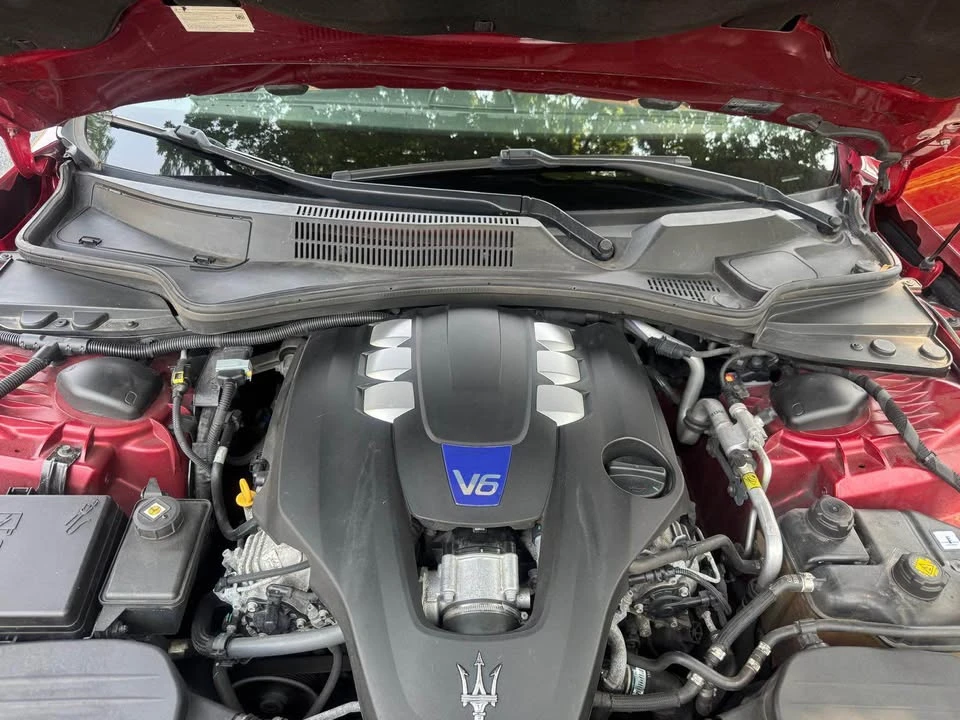 2016 Maserati Ghibli 3rd Gen - Image 15 of 18