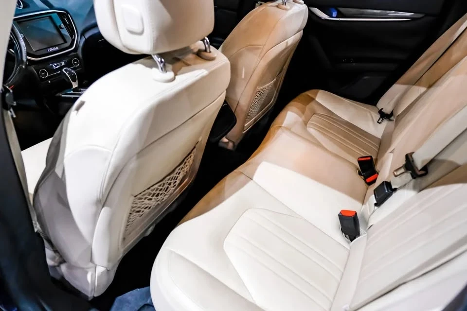 2016 Maserati Ghibli 3rd Gen - Image 15 of 18