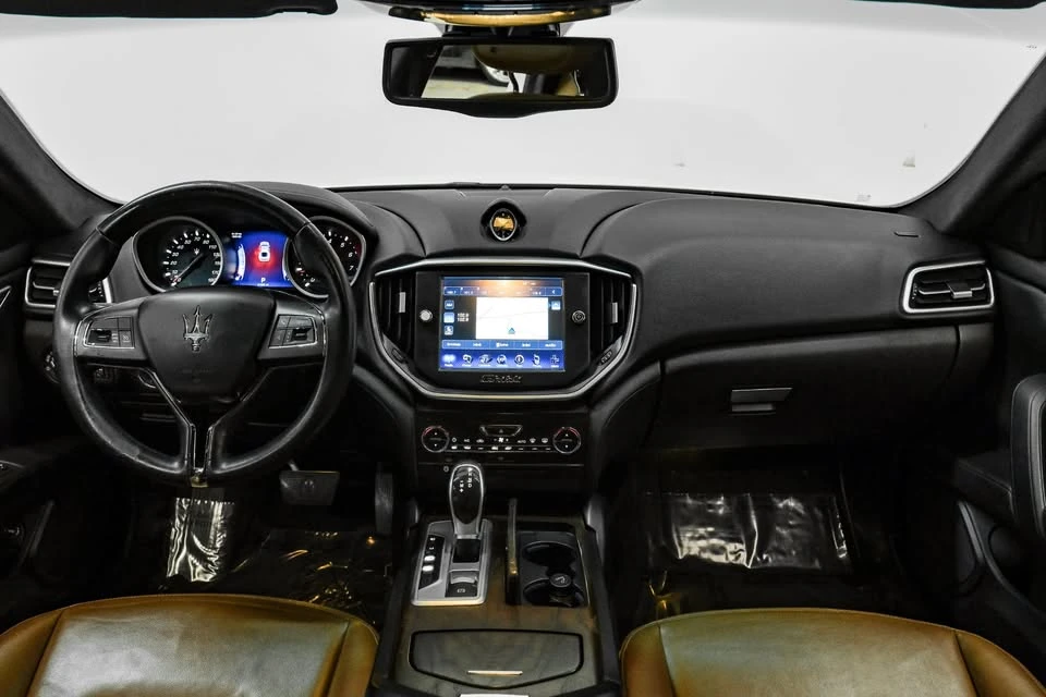 2016 Maserati Ghibli 3rd Gen - Image 16 of 19