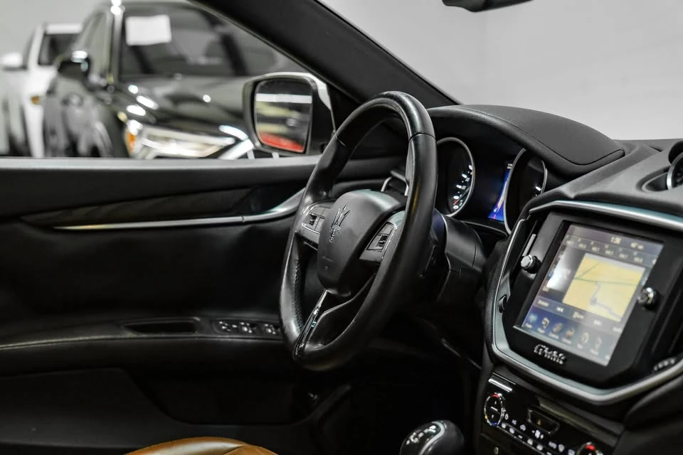2016 Maserati Ghibli 3rd Gen - Image 15 of 19