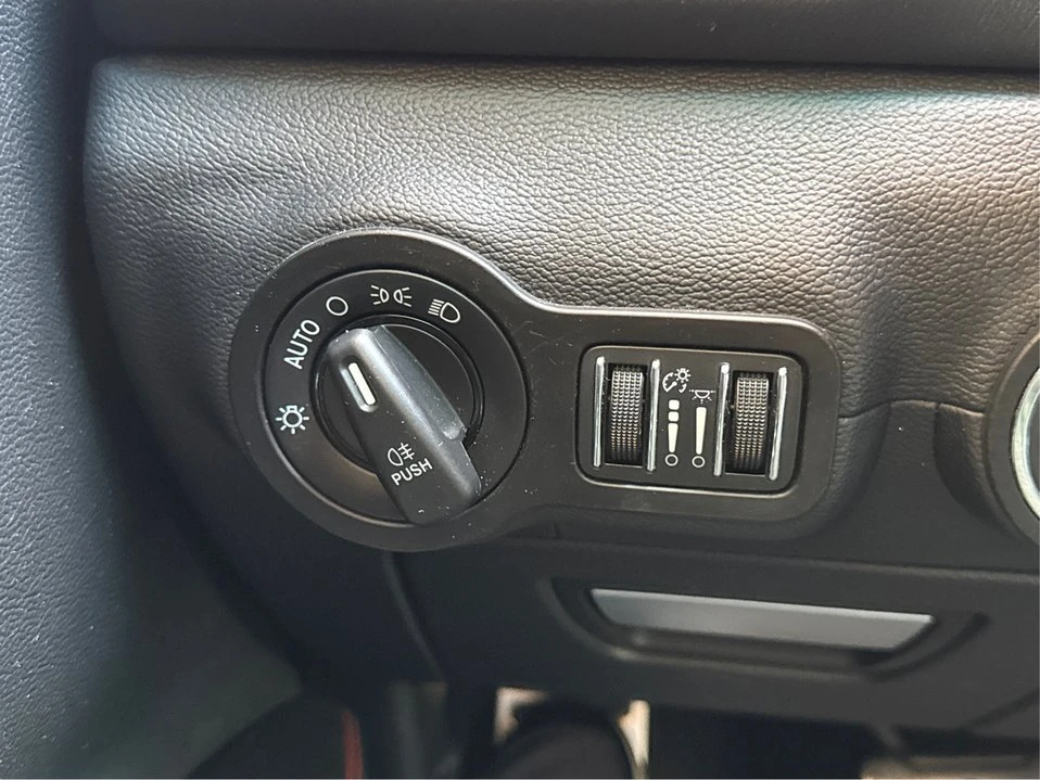 2016 Maserati Ghibli 3rd Gen - Image 16 of 18