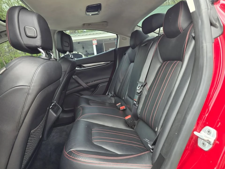 2016 Maserati Ghibli 3rd Gen - Image 15 of 19