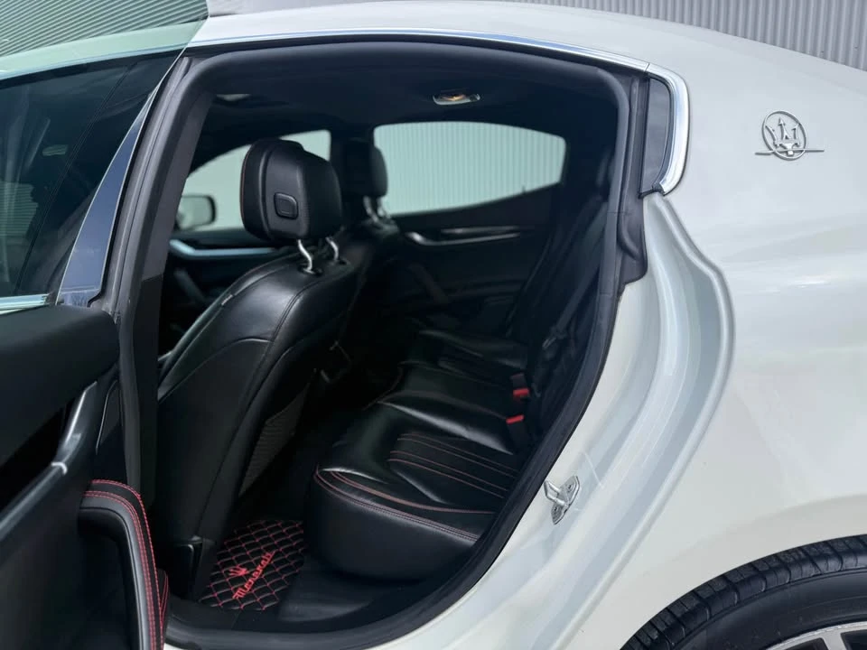 2016 Maserati Ghibli 3rd Gen - Image 9 of 20