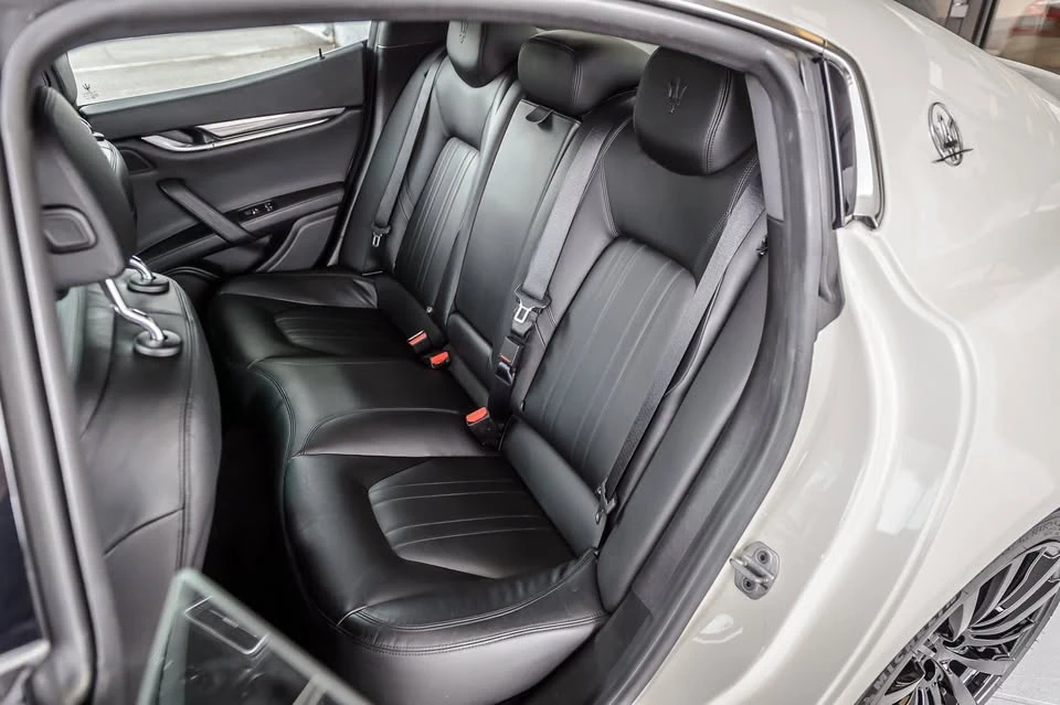 2016 Maserati Ghibli 3rd Gen - Image 16 of 20