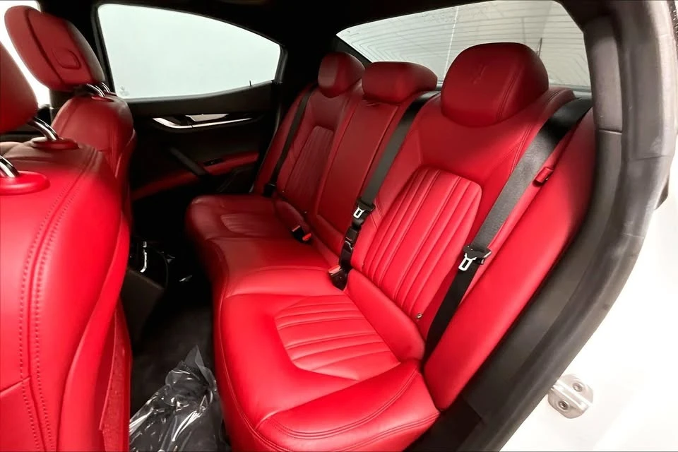 2016 Maserati Ghibli 3rd Gen - Image 8 of 10