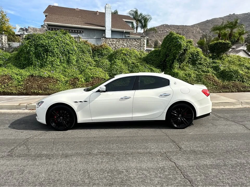 2016 Maserati Ghibli 3rd Gen - Image 2 of 17