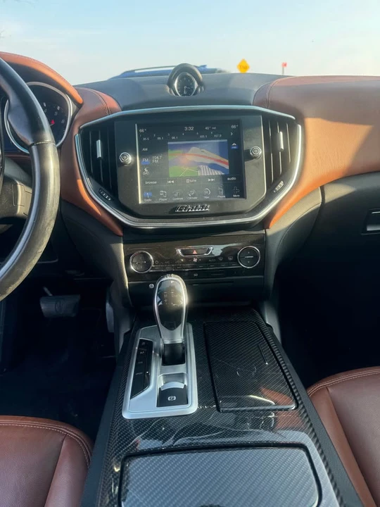 2016 Maserati Ghibli 3rd Gen - Image 15 of 19