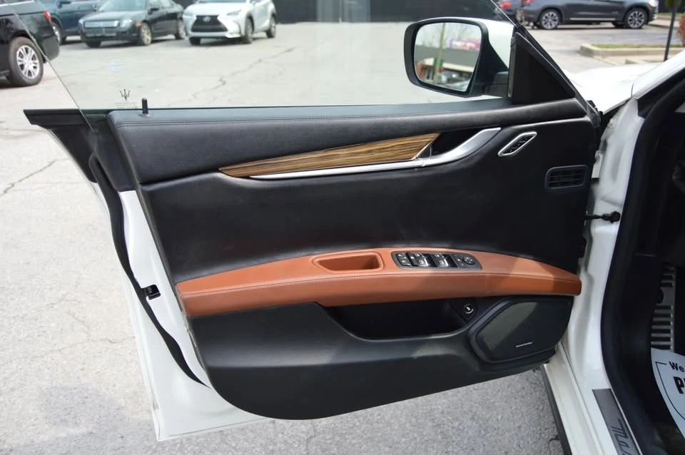 2016 Maserati Ghibli 3rd Gen - Image 16 of 20