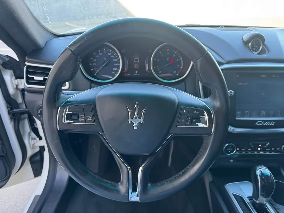 2016 Maserati Ghibli 3rd Gen - Image 9 of 18