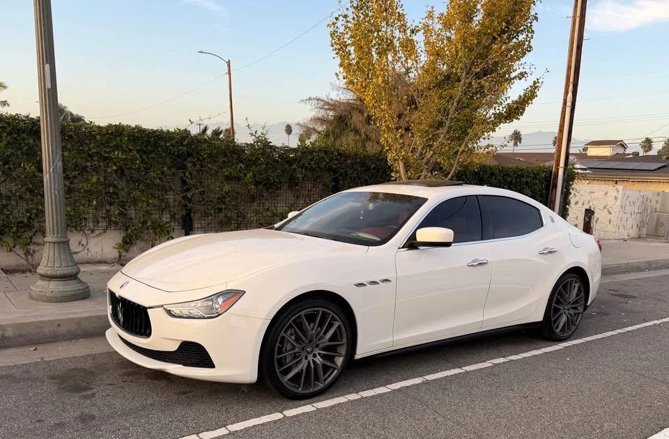 2016 Maserati Ghibli 3rd Gen - Image 2 of 14