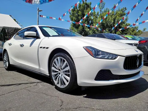 2016 Maserati Ghibli Sedan