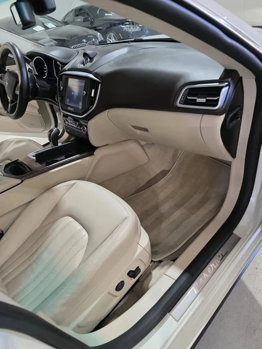 2016 Maserati Ghibli 3rd Gen - Image 17 of 20