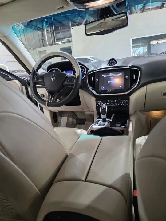 2016 Maserati Ghibli 3rd Gen - Image 16 of 20