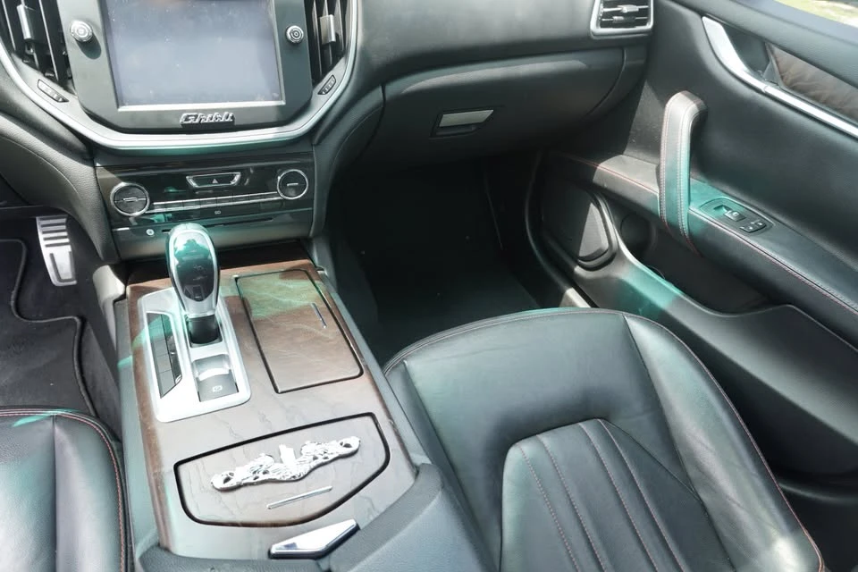2016 Maserati Ghibli 3rd Gen - Image 6 of 11