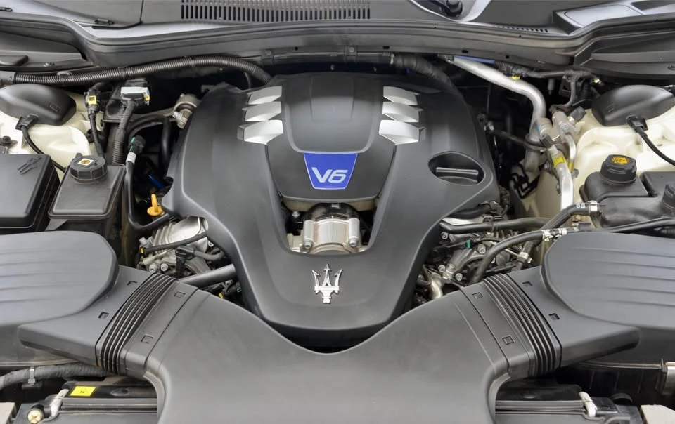 2016 Maserati Quattroporte 6th Gen - Image 7 of 19