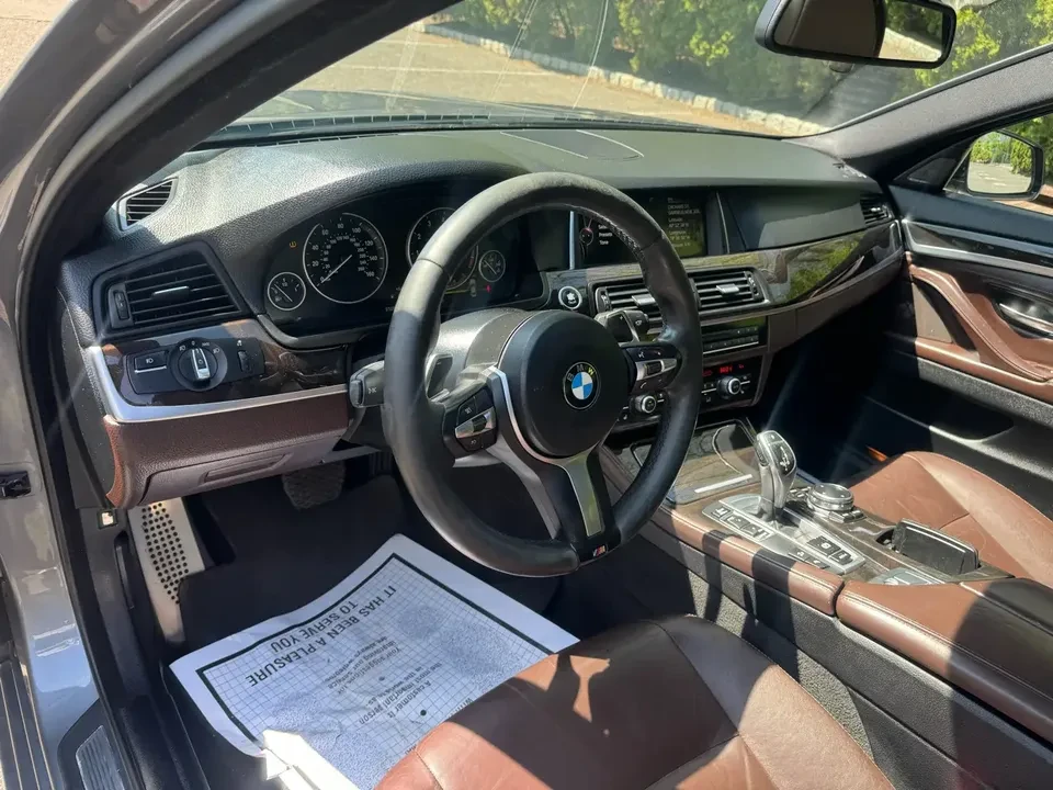 2016 Maybach - Image 15 of 16