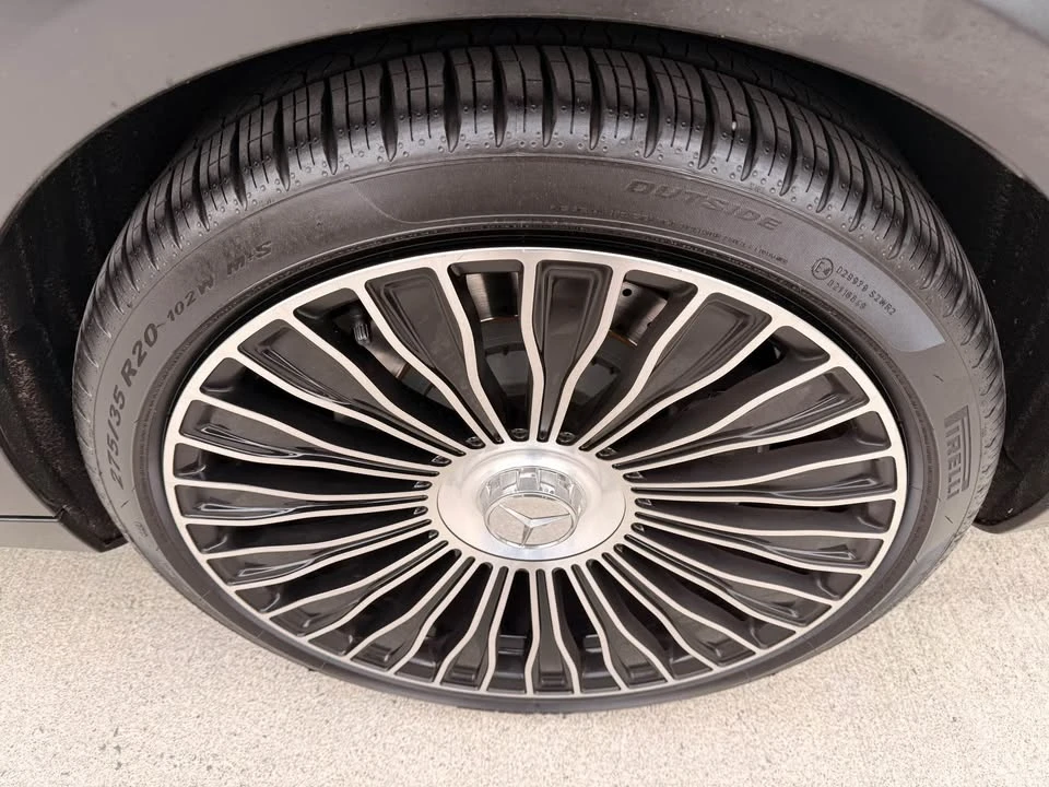 2016 Maybach - Image 9 of 17