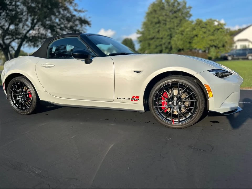 2016 Mazda ND MX-5 Miata - Image 14 of 17