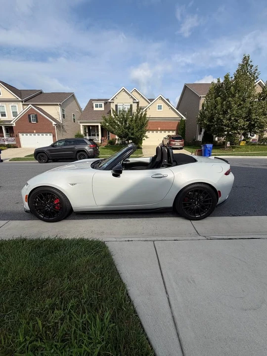 2016 Mazda ND MX-5 Miata - Image 2 of 9
