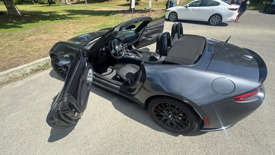 2016 Mazda ND MX-5 Miata - Image 4 of 18
