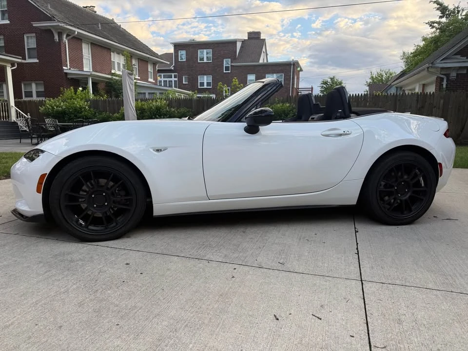 2016 Mazda ND MX-5 Miata - Image 2 of 19