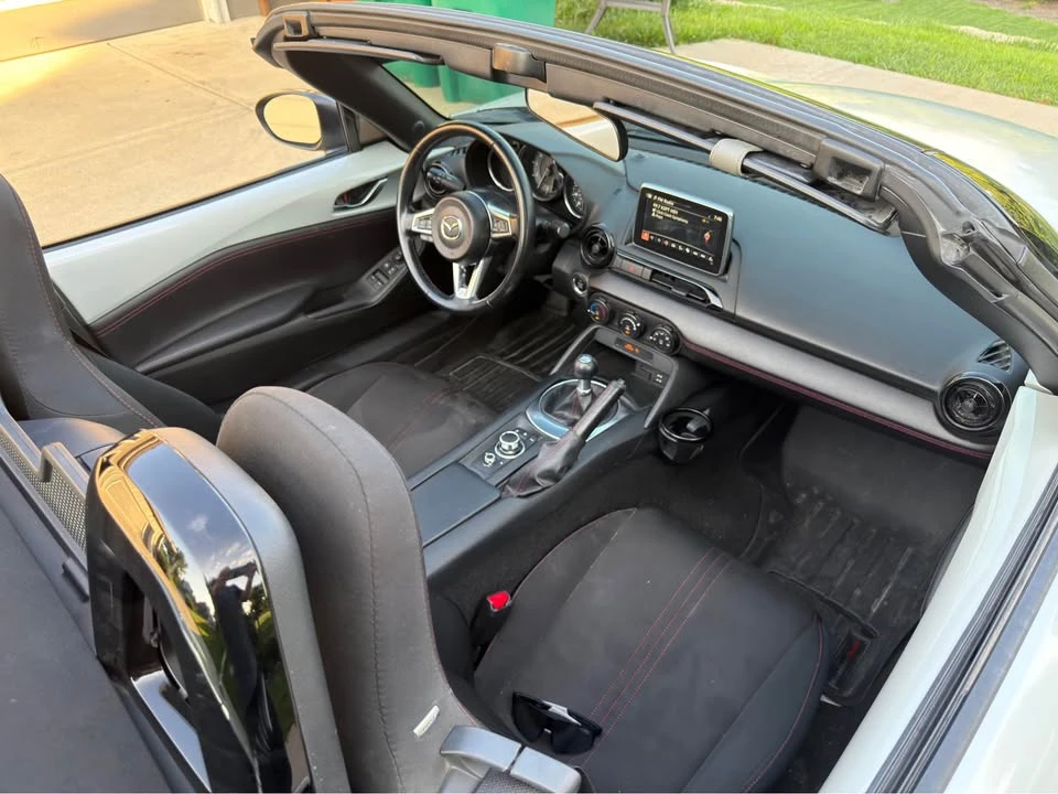 2016 Mazda ND MX-5 Miata - Image 9 of 11