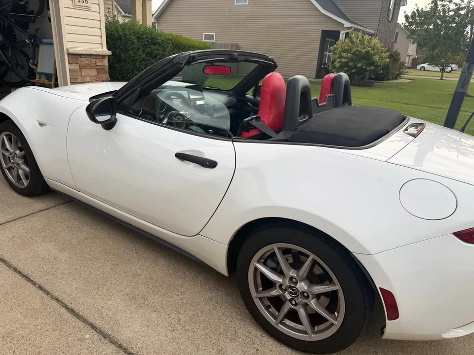 2016 Mazda ND MX-5 Miata - Image 9 of 10