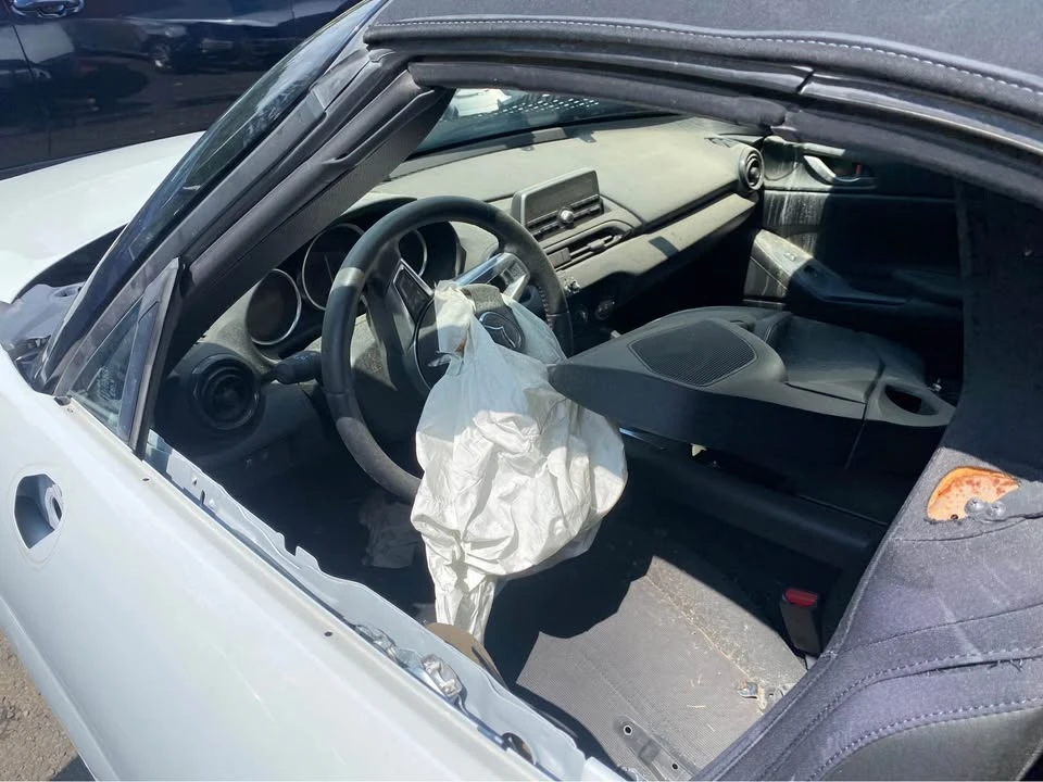 2016 Mazda ND MX-5 Miata - Image 5 of 6