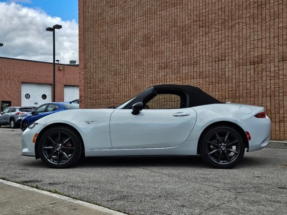 2016 Mazda ND MX-5 Miata - Image 2 of 18